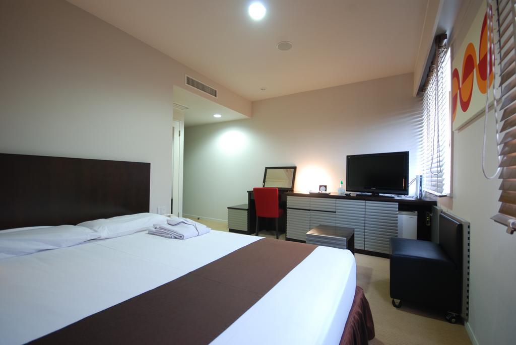 Kokusai Hotel ימאגוצ'י מראה חיצוני תמונה